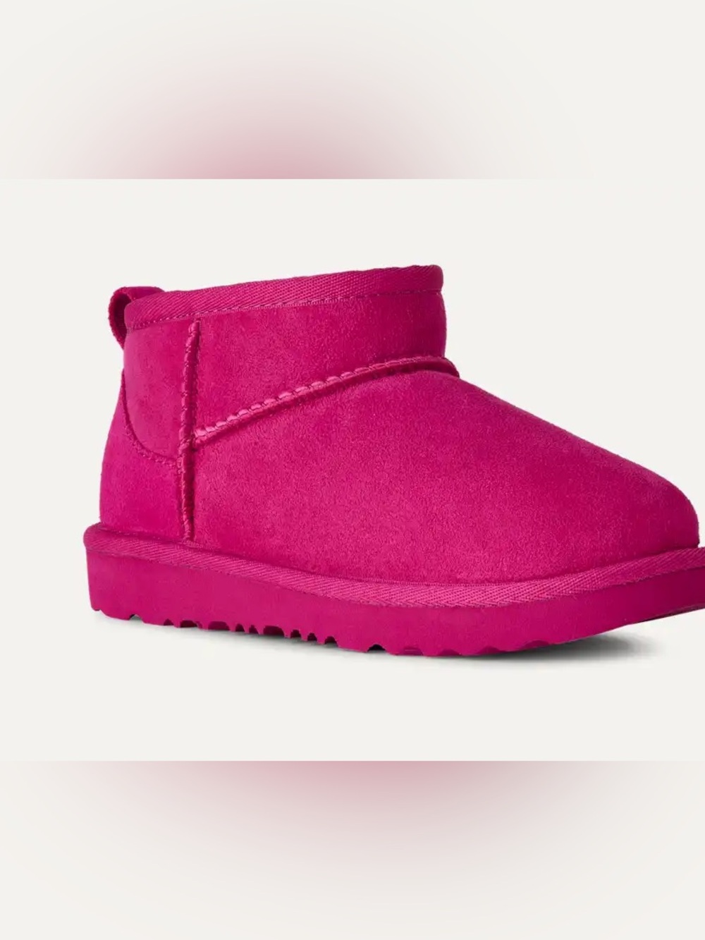 uGG Classic Ultra Mini new size 5 youth